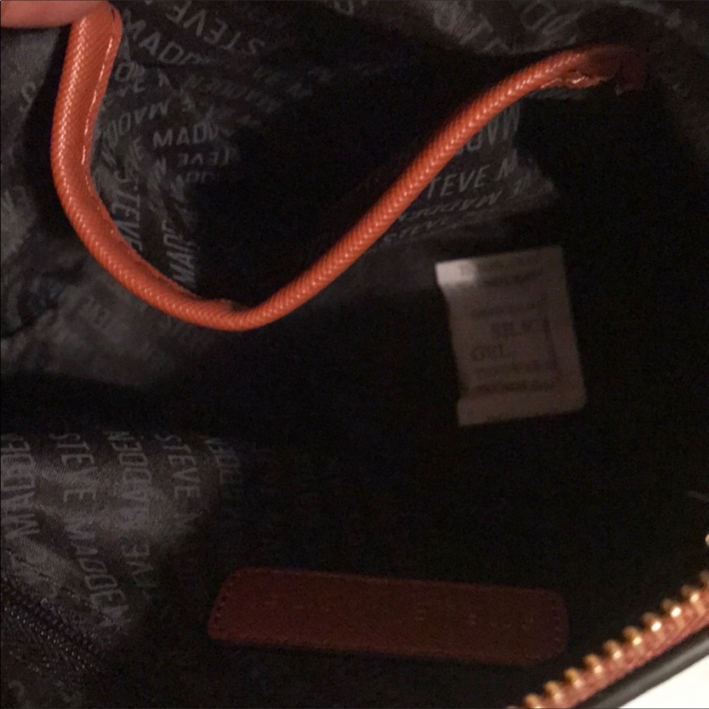 Steve Madden  Dome Crossbody Bag - Picture 4 of 5
